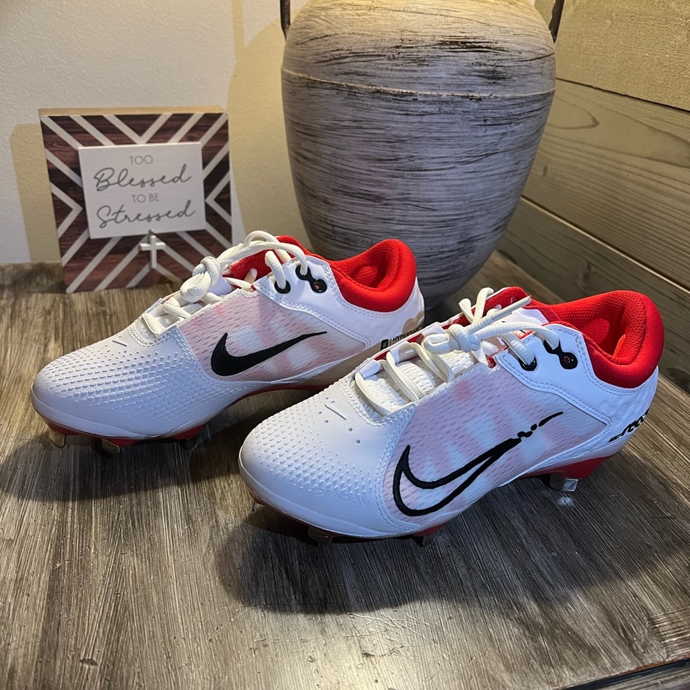 Nike Hyperdiamond 4 Elite Size 6.5